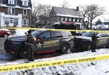 Minneapolis mayor demands ICE withdrawal after deadly shooting Mayor demands ICE leaves Minneapolis after fatal shooting