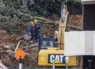 New Zealand landslides claim at least two lives; others unaccounted for New Zealand landslides kill at least two, others missing