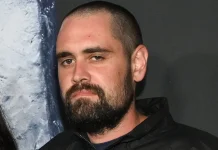 Rob Reiner’s son to face arraignment in parents’ murder case Rob Reiner's son set for arraignment over parents' murder