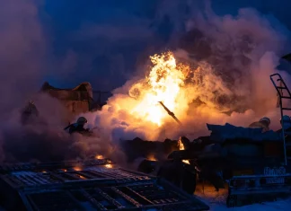 Russia launches massive strike targeting Ukrainian drones and energy infrastructure Russia in massive strike on Ukrainian drone, energy sites