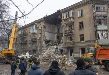 Russian airstrikes kill two people in Kyiv region, officials say Russian strikes kill 2 in Kyiv region - authorities