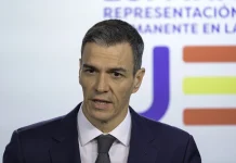 Spain to grant legal status to 500,000 undocumented migrants Spain to regularise 500,000 undocumented migrants