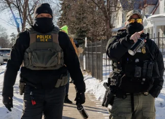 Trump accuses Minneapolis mayor of courting danger in recent policy moves Trump accuses Minneapolis mayor of 'playing with fire'