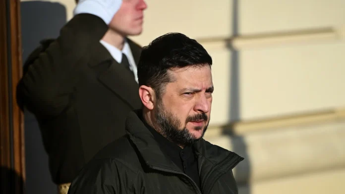 Trump to meet Zelensky tomorrow, deal 'reasonably close'