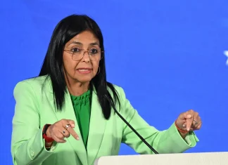 Venezuelan vice president to step in as acting president temporarily Venezuelan VP to temporarily assume presidency