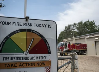 Wildfire danger looms as Australian temperatures surge toward 50°C Bushfire threat as temperatures near 50C in Australia