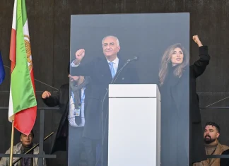 Heir to Iran’s Last Shah Urges US to Act at Munich Rally Son of Iran's last shah urges US action at Munich rally