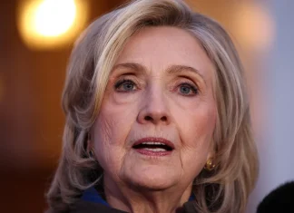 Hillary Clinton Insists Husband Was Unaware of Jeffrey Epstein’s Crimes Clinton confident husband didn't know of Epstein's crimes