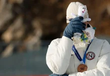 Olympic medalist wins bronze, then admits affair during live TV interview Olympian wins bronze then confesses to affair on TV