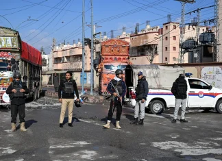 Pakistan launches manhunt for militants after attacks kill more than 190 Pakistan hunts militants after over 190 killed