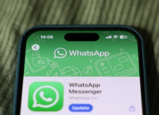 Russia Confirms Nationwide WhatsApp Ban, Blocking Popular Messaging Service Russia confirms ban on WhatsApp