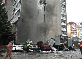 Russia launches missile barrage against Ukraine’s critical energy infrastructure Russia pounds Ukraine's energy sector with missiles