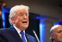 Trump imposes temporary 10% worldwide tariff following court ruling Trump orders temporary 10% global tariff after ruling