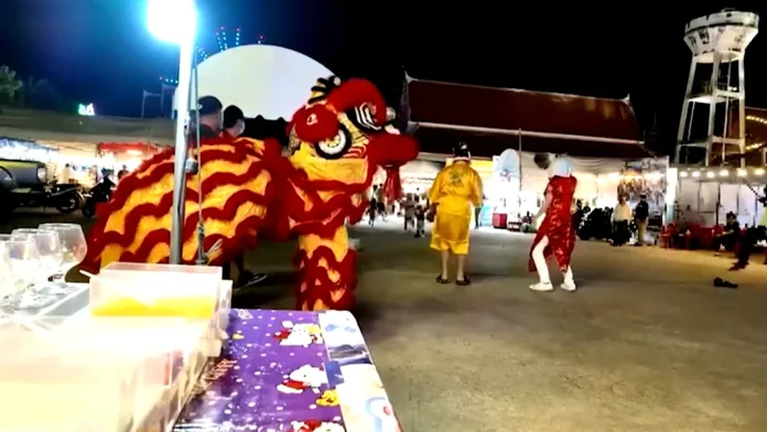 Watch: Thai police undercover in lion costume nab thief