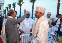 Madaxweyne Xasan oo xeebta Liido kula afuray xildhibaano ka tirsan labada aqal