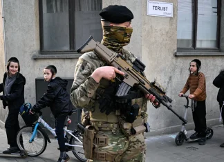 Car arson in Antwerp’s Jewish quarter prompts terror probe Terror probe over car-burning in Antwerp Jewish quarter