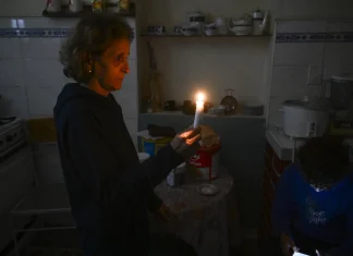 Cuba power grid collapse plunges 10 million into blackout 10 million people without power as Cuba's grid collapses