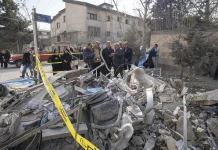 Israel strike devastates Iran as war rattles global markets Israel strikes 'decimated' Iran as war roils markets