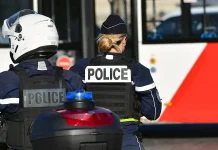 Paris police thwart suspected bomb plot targeting U.S. bank branch Paris police foil apparent bomb attack at US bank