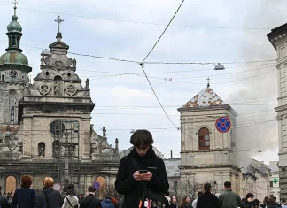 Russia launches nearly 1,000 drones at Ukraine in 24 hours Russia fires nearly 1,000 drones at Ukraine in 24 hours