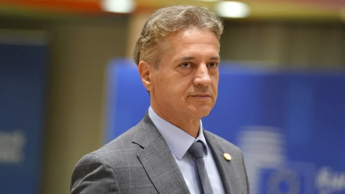 Slovenia set for coalition talks after tight election