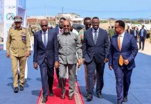 Madaxweyne Xasan oo ka qeybgalay caleema saarka Ugaas Cabdirisaaq Faracadde