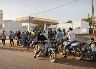 Heavy clashes in Mali as military fights jihadist groups Gunfire in Mali as army battles 'terrorist groups'