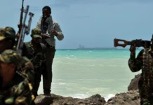 Burcad-badeed Soomaali ah oo afduubatay markab 16 shaqaale ah ay saarnaayene