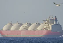 Iran says final agreement still distant as Strait of Hormuz closed Iran says final deal still far off as Hormuz Strait shut