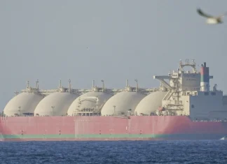 Iran says final agreement still distant as Strait of Hormuz closed Iran says final deal still far off as Hormuz Strait shut