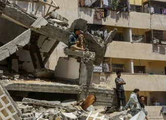 Israeli airstrike kills three in Gaza, Palestinian medics report Israeli strike kills three in Gaza, medics say