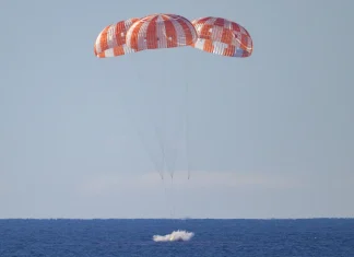 NASA’s Artemis II splashdown ends landmark moon mission Splashdown of Artemis II concludes historic moon mission