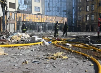 Officials Report Russia Launches Widespread Aerial Attacks Across Ukraine Russia carrying out aerial attack on Ukraine - officials