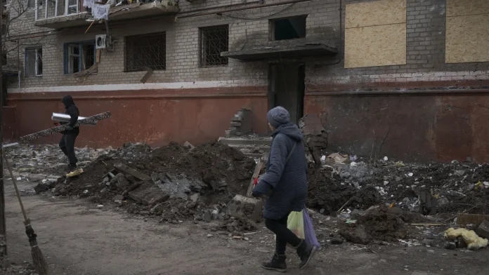 Russia Launches Over 300 Drones and Missiles in Massive Assault Russia launches more than 300 drones, missiles at Ukraine