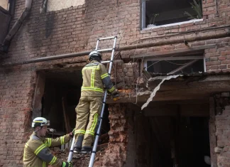 Russia and Ukraine Blame Each Other for Ceasefire Violations Russia and Ukraine claim ceasefire breaches on both sides