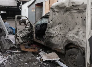 Three killed by Russian strike in southern Ukraine Russian strike kills three in south Ukraine