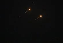 Trump Threatens Harsh Response to Iran Over Strait of Hormuz, Pursues Deal Trump vows 'hell' for Iran over Strait but wants deal