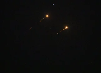 Trump Threatens Harsh Response to Iran Over Strait of Hormuz, Pursues Deal Trump vows 'hell' for Iran over Strait but wants deal