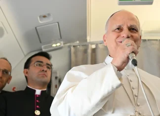 Trump declines to apologize to ‘very weak’ Pope Leo Trump refuses to apologise to 'very weak' Pope Leo