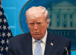 Trump’s Iran post ignites fresh calls for his ouster Trump's Iran post triggers new calls for removal