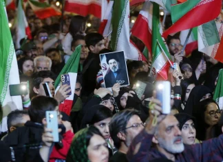 US-Iran peace prospects dim after Trump cancels crucial talks US-Iran peace hopes fade as Trump scraps talks