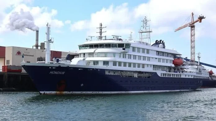 Irish on virus-hit ship to quarantine, says dept