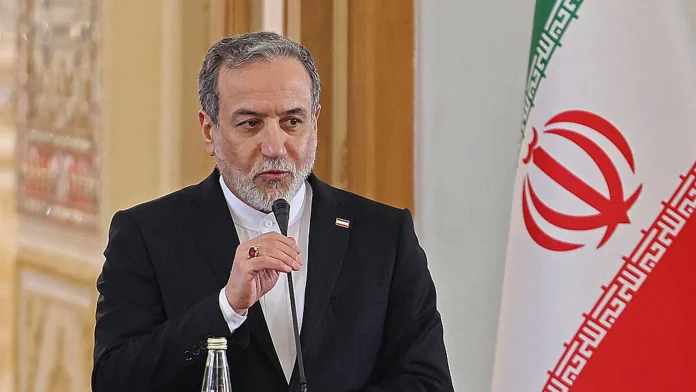 Iran's top diplomat holds talks with Chinese counterpart