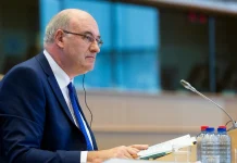 No EU nominee has yet agreed to run for UN food agency head No EU candidate yet agreed to run as UN food agency chief