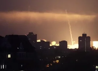 Seven killed, 45 injured after Russian strikes batter Kyiv Seven dead, 45 wounded as Russian strikes pummel Kyiv