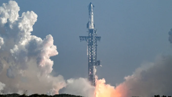 SpaceX carries out mostly successful Starship test flight