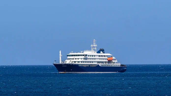 Two Irish passengers on board virus-hit cruise ship
