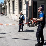 Qof Mindi ku hubeysan oo 3 ruux ku dhaawacay dalka Switzerland