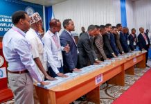 Xildhibaanada cusub ee baarlamaanka Koofurgalbeed oo la dhaariyey