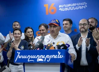 Armenian PM secures confidence vote, solidifying the country’s westward shift Armenia PM wins vote, cementing westward tilt